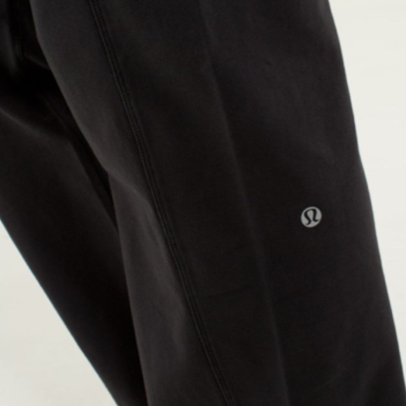 Lululemon Calm and Cozy Wide Leg, drawstring, size 4 - Picture 6 of 7